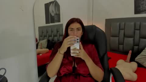 Snapshot of dakota_roussee chatting on February 3, 2026, 12:32 pm Dakota online show from February 3, 2026, 12:32 pm