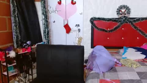 Dakota And Bellamy online show from December 12, 2024, 10:09 pm