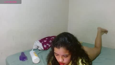 Dakota And Bellamy online show from January 12, 2025, 10:43 pm