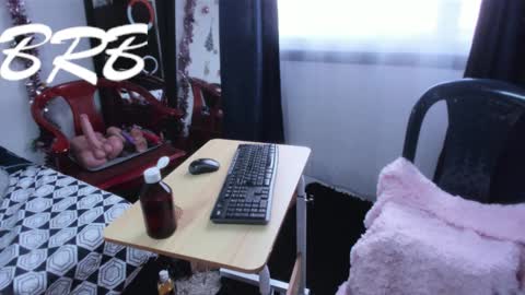 Dakotaagray online show from December 20, 2025, 2:13 pm