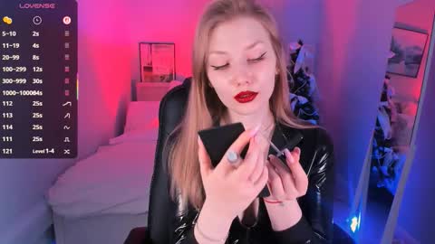 Dakota online show from December 15, 2025, 8:18 am