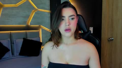 Snapshot of dakotarussell_ chatting on February 2, 2026, 4:38 pm Dakota online show from February 2, 2026, 4:38 pm