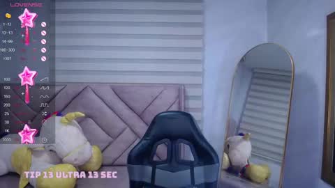 Snapshot of dakotha_v chatting on March 4, 2025, 6:47 am Dakotha online show from March 4, 2025, 6:47 am
