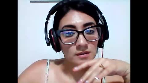 Dakottamonroe online show from April 29, 2026, 3:10 am