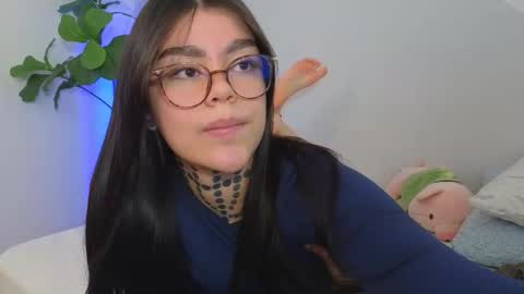 Dalia online show from December 13, 2025, 9:31 pm