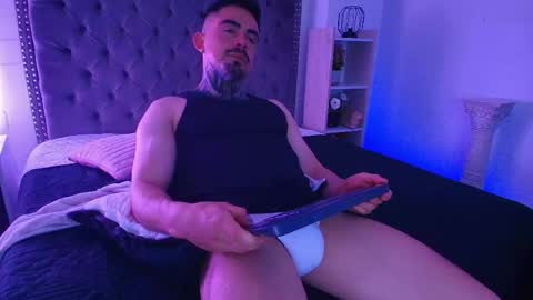 Snapshot of dallas_whitee chatting on May 8, 2026, 8:03 pm Dallas whitee online show from May 8, 2026, 8:03 pm