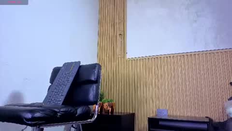 dalton_asher online show from July 15, 2026, 6:51 am