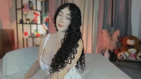 Dalyla online show from July 10, 2026, 1:25 pm