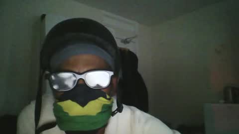 Snapshot of dameasyuk1 chatting on July 5, 2026, 4:19 am dameasyuk1 online show from July 5, 2026, 4:19 am