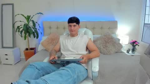 DAMIAN online show from January 10, 2025, 6:17 pm