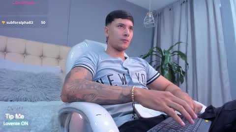 DAMIAN online show from September 20, 2025, 11:33 am