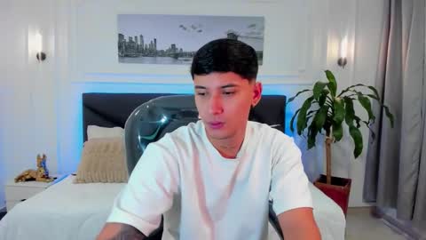 DAMIAN online show from November 24, 2025, 12:05 pm