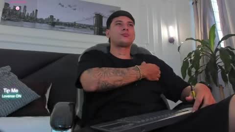 DAMIAN online show from April 4, 2026, 2:36 pm