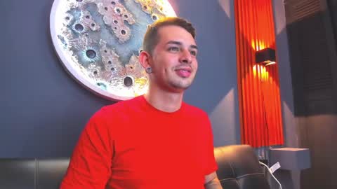 Snapshot of damian__oliver chatting on December 16, 2024, 7:26 am Damian Oliver online show from December 16, 2024, 7:26 am