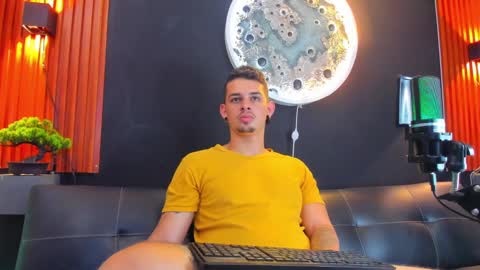 Snapshot of damian__oliver chatting on March 10, 2025, 6:16 am Damian Oliver online show from March 10, 2025, 6:16 am