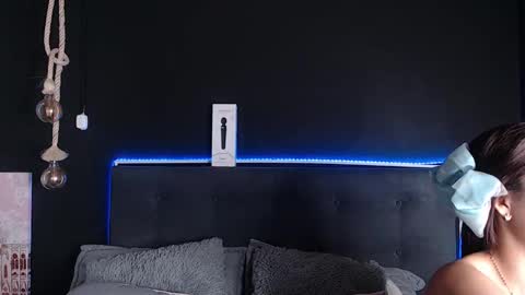 damian_n_lissa online show from March 7, 2025, 4:00 pm