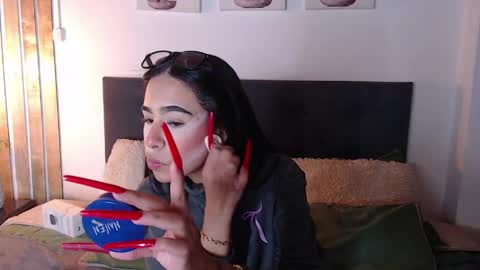 damian_n_lissa online show from May 7, 2026, 1:22 am