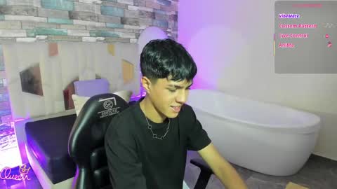 Snapshot of damian_tay chatting on May 5, 2026, 12:13 pm damian_tay online show from May 5, 2026, 12:13 pm