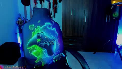 Damian torner online show from February 1, 2025, 8:29 am