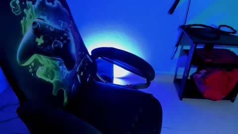 Damian torner online show from November 4, 2025, 10:47 am