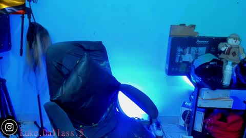 Snapshot of damian_torner chatting on April 30, 2026, 8:53 am Damian torner online show from April 30, 2026, 8:53 am