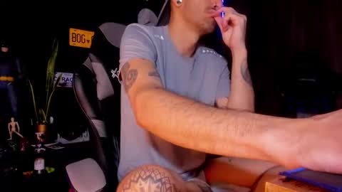 Snapshot of damiancox chatting on March 6, 2025, 5:22 pm Daamiancox online show from March 6, 2025, 5:22 pm