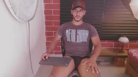 instagram damiannreed. online show from January 15, 2025, 5:47 pm