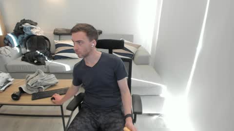 Snapshot of damiano007 chatting on February 4, 2025, 4:50 pm CockandLoad online show from February 4, 2025, 4:50 pm