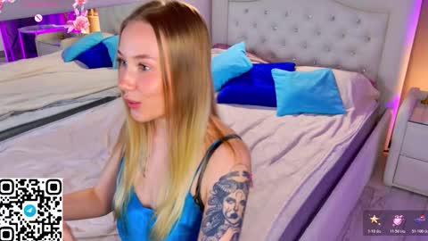 Emilia online show from December 2, 2025, 6:14 pm