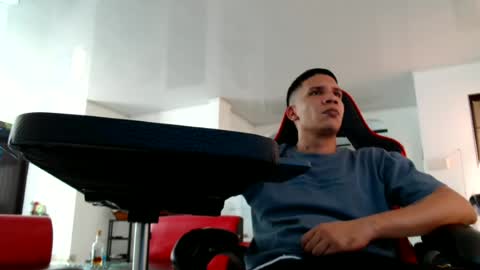 damyan_2003 online show from July 6, 2026, 5:04 pm
