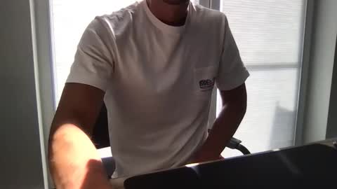 dan17098 online show from April 26, 2026, 12:58 pm