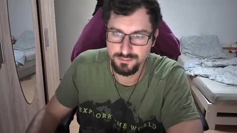 King Dan online show from September 30, 2025, 8:03 pm