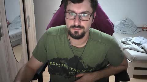 King Dan online show from October 2, 2025, 8:05 pm