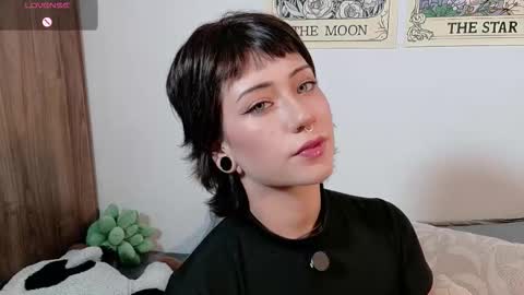 Bluemoon online show from November 20, 2025, 7:46 pm