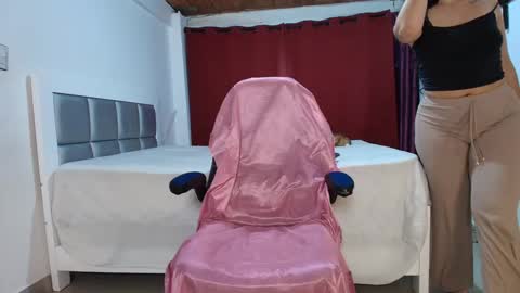 Snapshot of dana_777 chatting on September 26, 2025, 11:09 pm Dayana online show from September 26, 2025, 11:09 pm