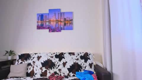 Dana online show from September 15, 2025, 8:14 am