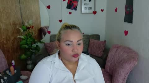 danalaleska online show from February 3, 2026, 6:22 am
