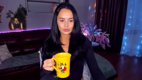 DanaMiers online show from April 2, 2026, 3:59 am