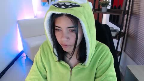 Snapshot of dangel_noir6 chatting on February 14, 2026, 11:29 am Veronica online show from February 14, 2026, 11:29 am