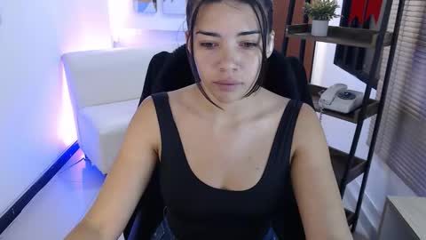 Snapshot of dangel_noir6 chatting on February 16, 2026, 11:50 am Veronica online show from February 16, 2026, 11:50 am