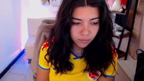 Veronica online show from July 3, 2026, 12:00 pm