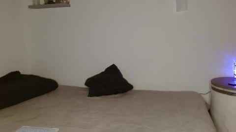 Dani online show from November 26, 2025, 11:17 pm