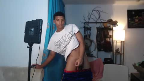dani_brown19 online show from June 15, 2026, 1:19 am