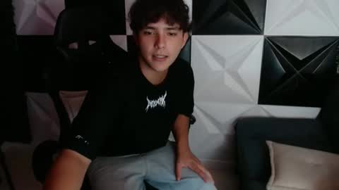 Snapshot of dani_cumboy chatting on January 8, 2025, 5:27 am dani_cumboy online show from January 8, 2025, 5:27 am