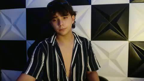 Snapshot of dani_cumboy chatting on February 20, 2025, 7:01 am dani_cumboy online show from February 20, 2025, 7:01 am
