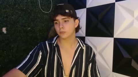 Snapshot of dani_cumboy chatting on February 24, 2025, 1:46 am dani_cumboy online show from February 24, 2025, 1:46 am