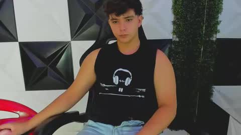 Snapshot of dani_cumboy chatting on September 19, 2025, 2:18 pm dani_cumboy online show from September 19, 2025, 2:18 pm