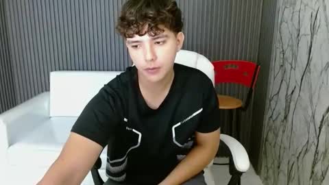 Snapshot of dani_cumboy chatting on September 27, 2025, 1:27 pm dani_cumboy online show from September 27, 2025, 1:27 pm