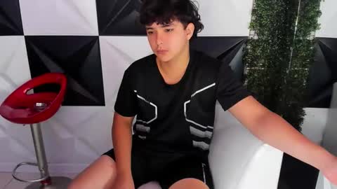 Snapshot of dani_cumboy chatting on October 30, 2025, 2:29 pm dani_cumboy online show from October 30, 2025, 2:29 pm