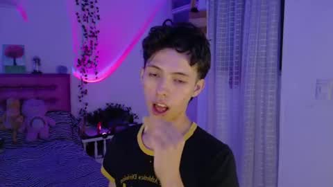 Snapshot of dani_dancer chatting on July 16, 2026, 1:44 am Dani Dancer online show from July 16, 2026, 1:44 am
